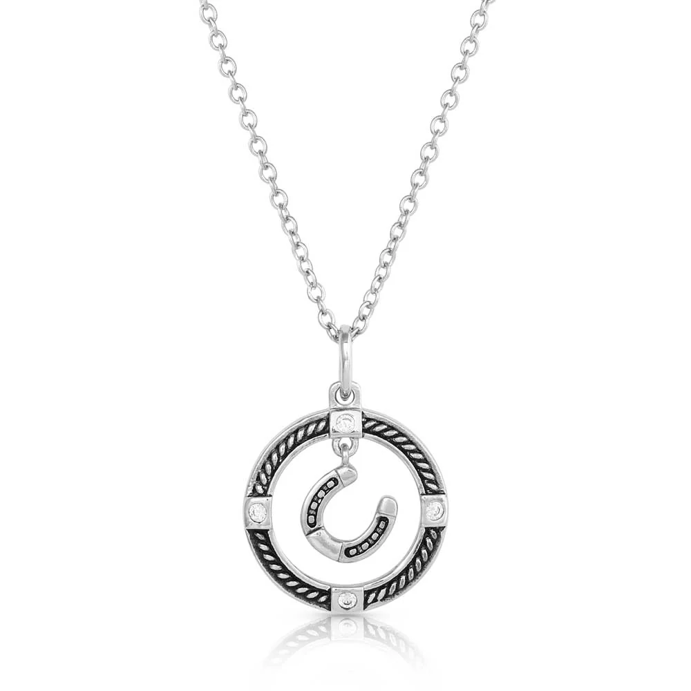 Luck of the Draw Horseshoe Necklace - Healthber
