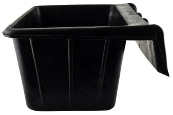 Rubber Over the Fence Feeder, 18 Quart - Healthber