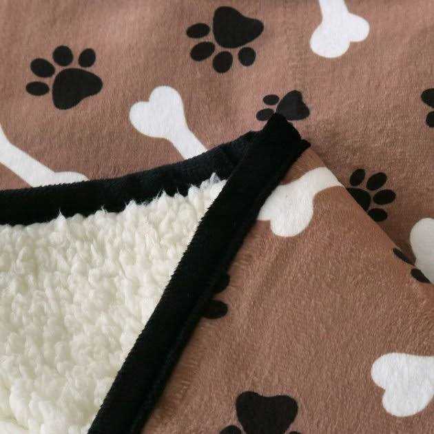 HappyCare Textiles Advanced Pets Waterproof Cat & Dog Blanket - Healthber
