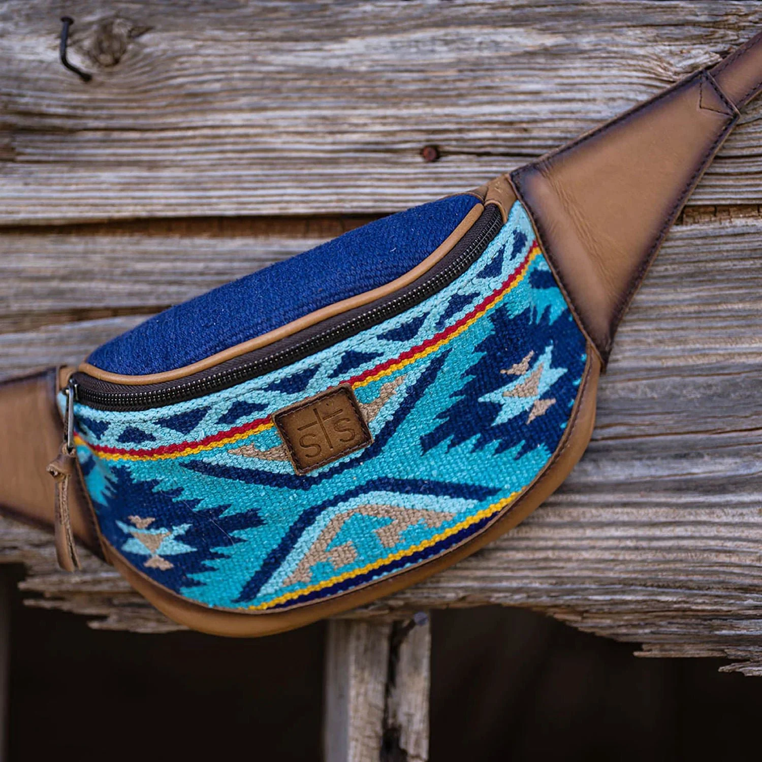 STS Mojave Sky Ladies' Western Belt Bag Fanny Pack - Healthber