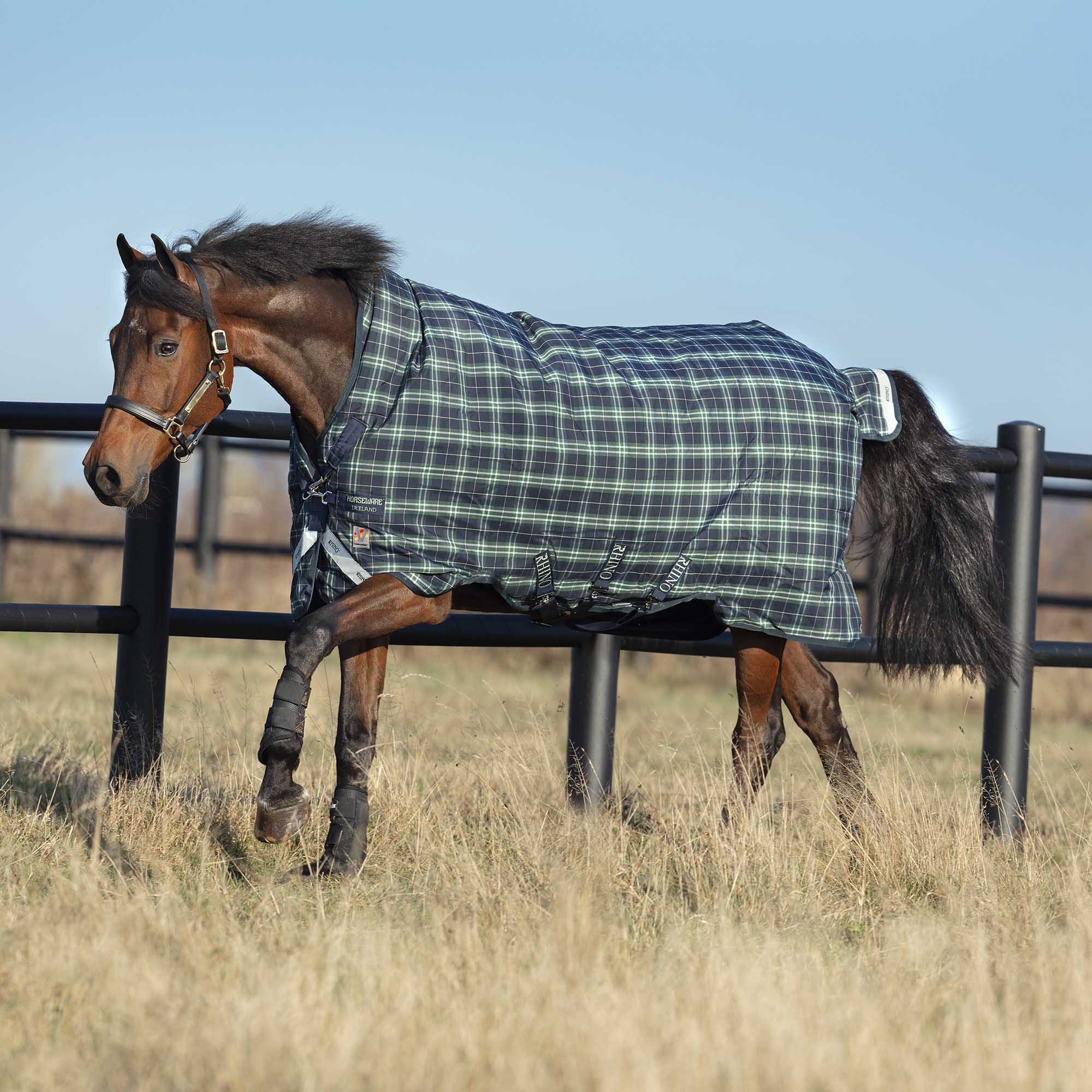 Rhino Wug Hunter Check Horse Blanket with Vari-Layer , Mediumweight, 250 gram - Healthber