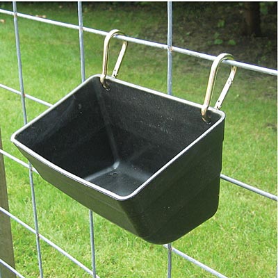 Little Giant Hanging Fence Feeder with Clips, 4 Quart - Healthber