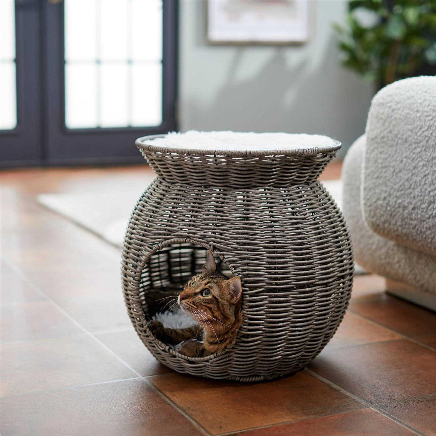 Frisco Round Wicker Cat Condo with Top Perch - Healthber