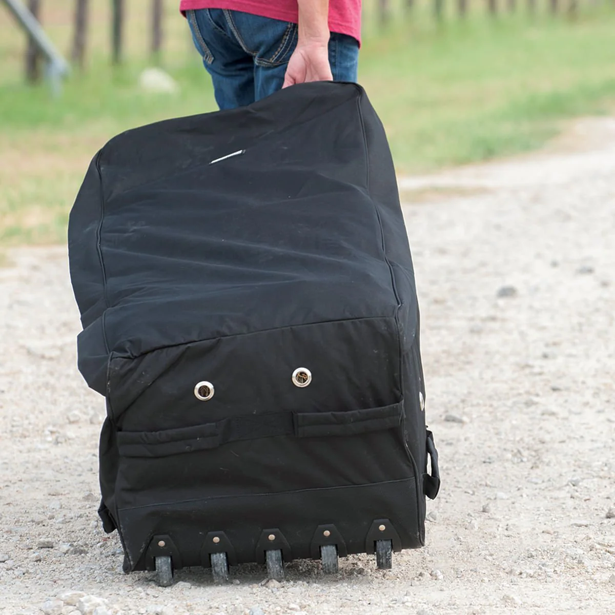 Cashel Rolling Square Bale Bag, Color: Black - Healthber