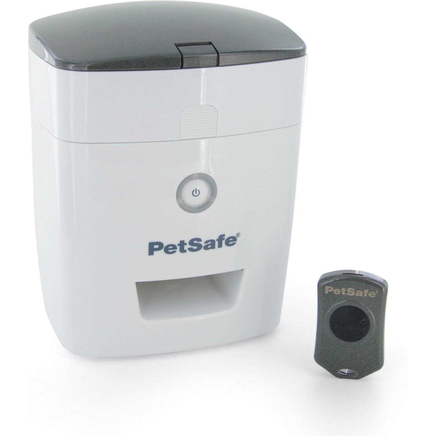 PetSafe Train N Praise Dog Treat Dispenser - Healthber