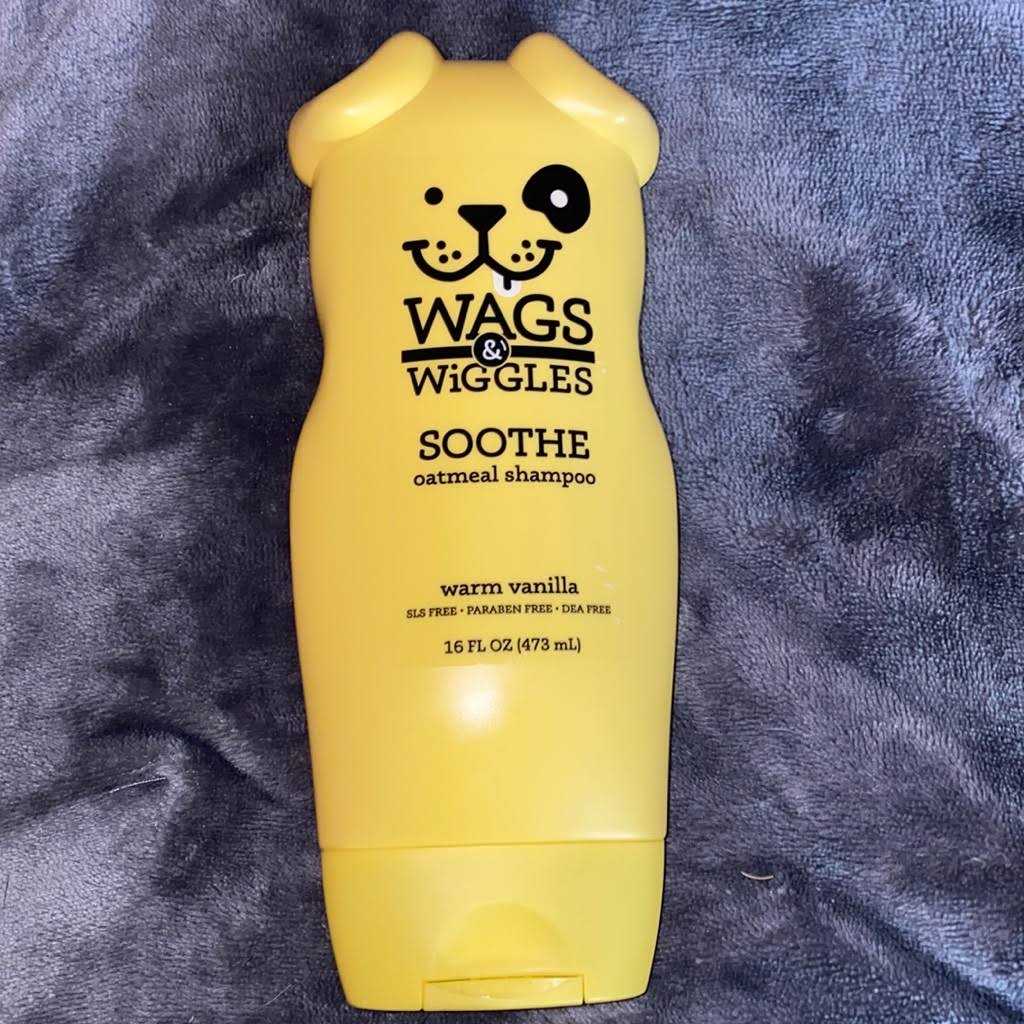 Wags & Wiggles Soothe Oatmeal Shampoo - Healthber