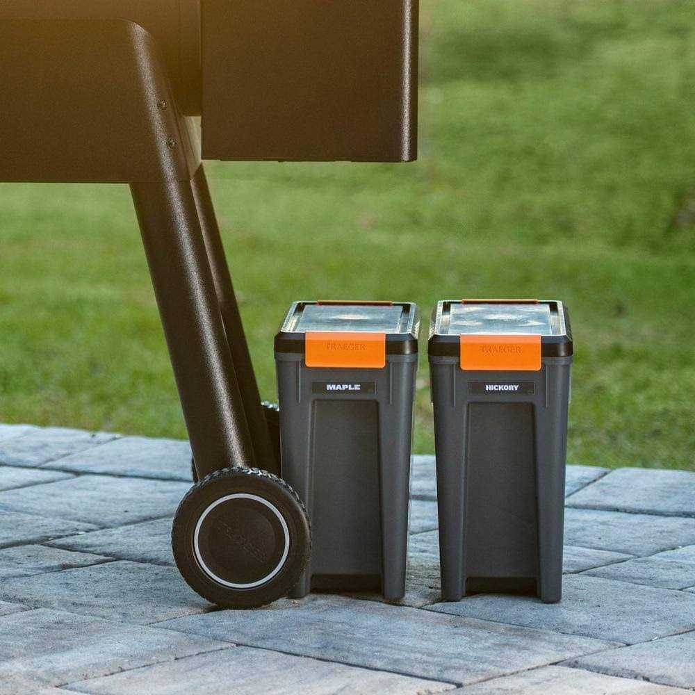 Traeger StayDry Pellet Bin & Lid - Healthber