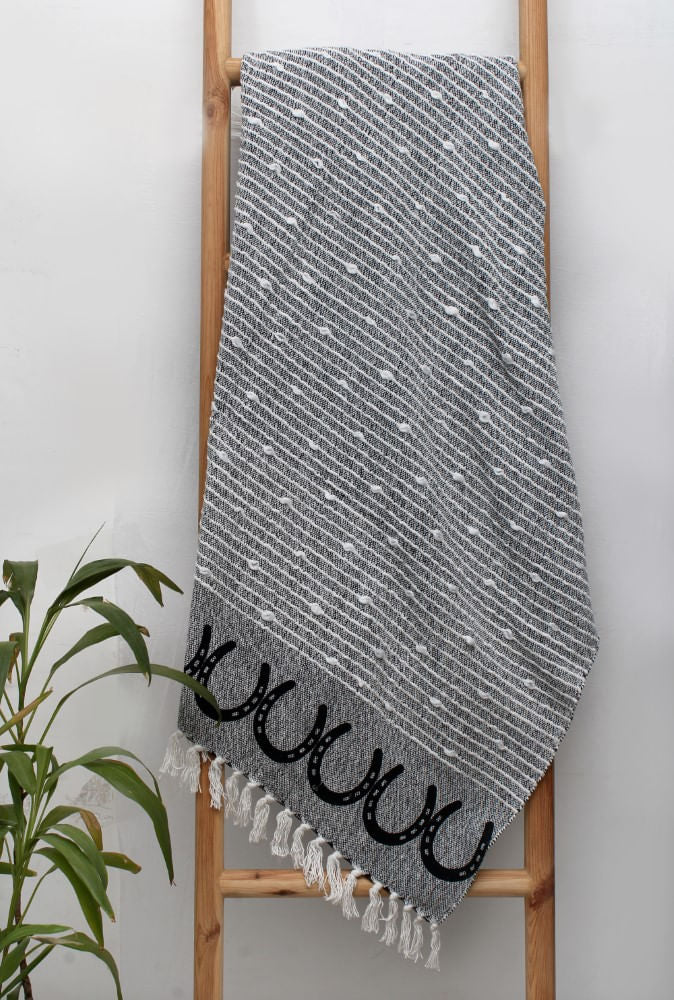 Horsehoes Cotton Throw - Healthber