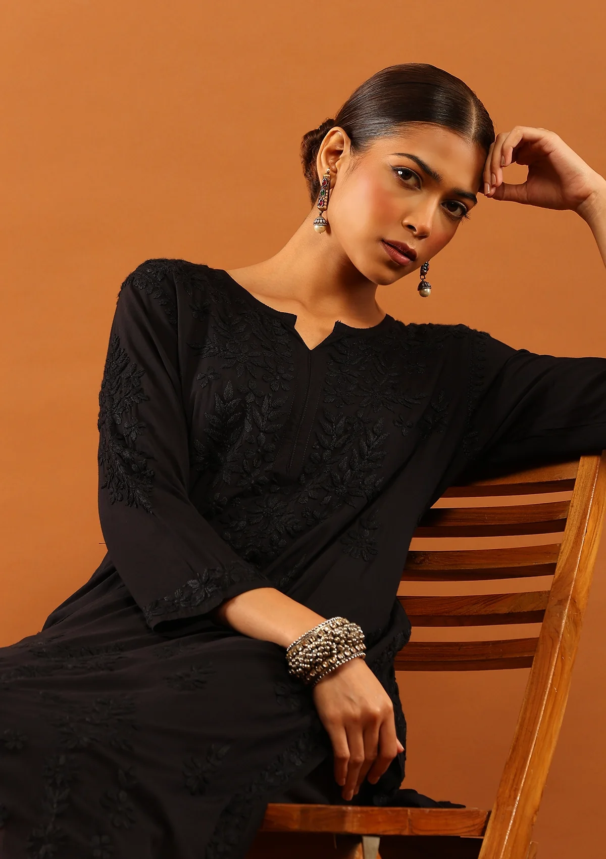 HOC Fenal Modal Chikankari Solid Women's Straight Kurta with Pockets - Black - Healthber