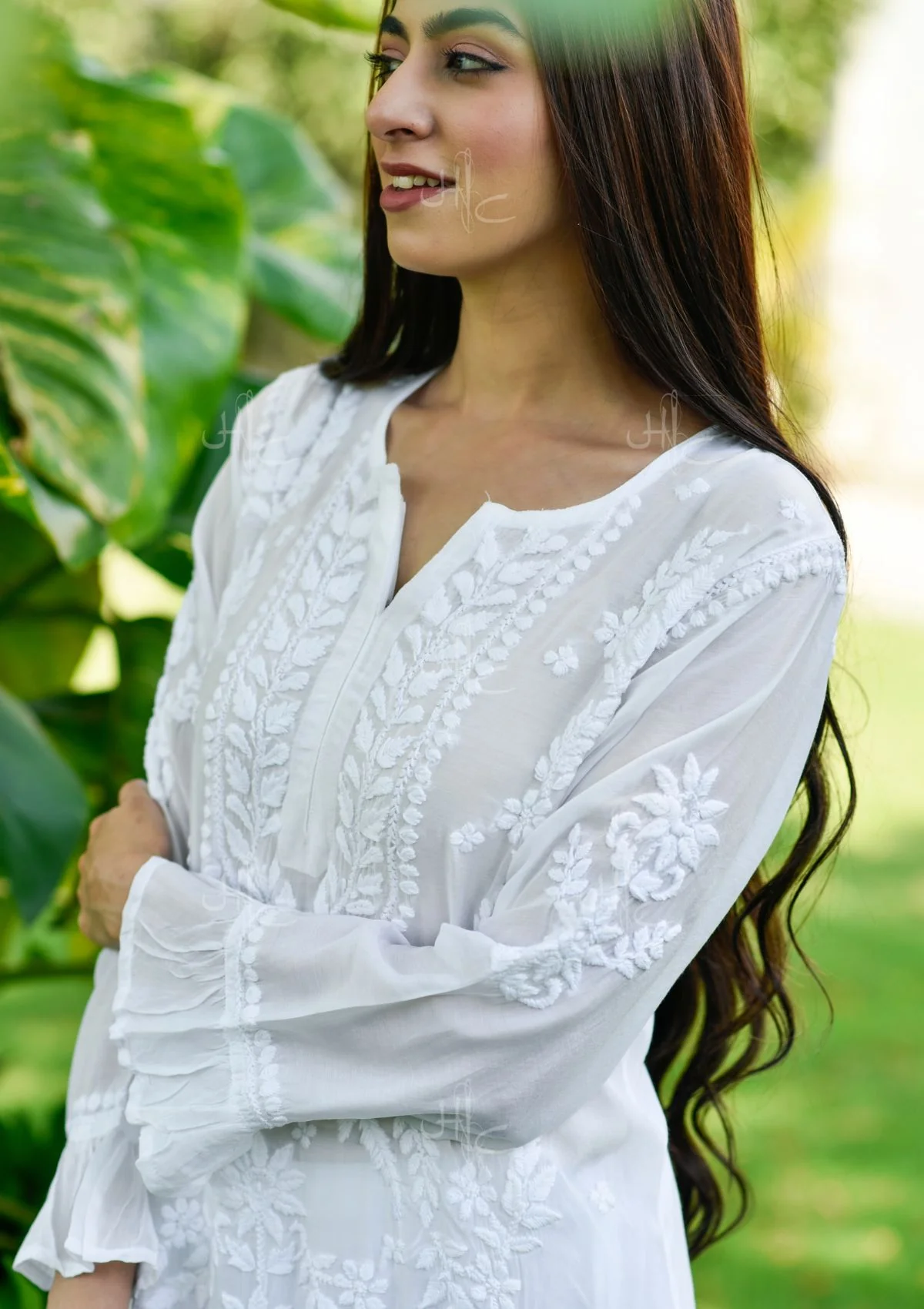 HOC Nora Chikankari Muslin Straight Kurta - Healthber