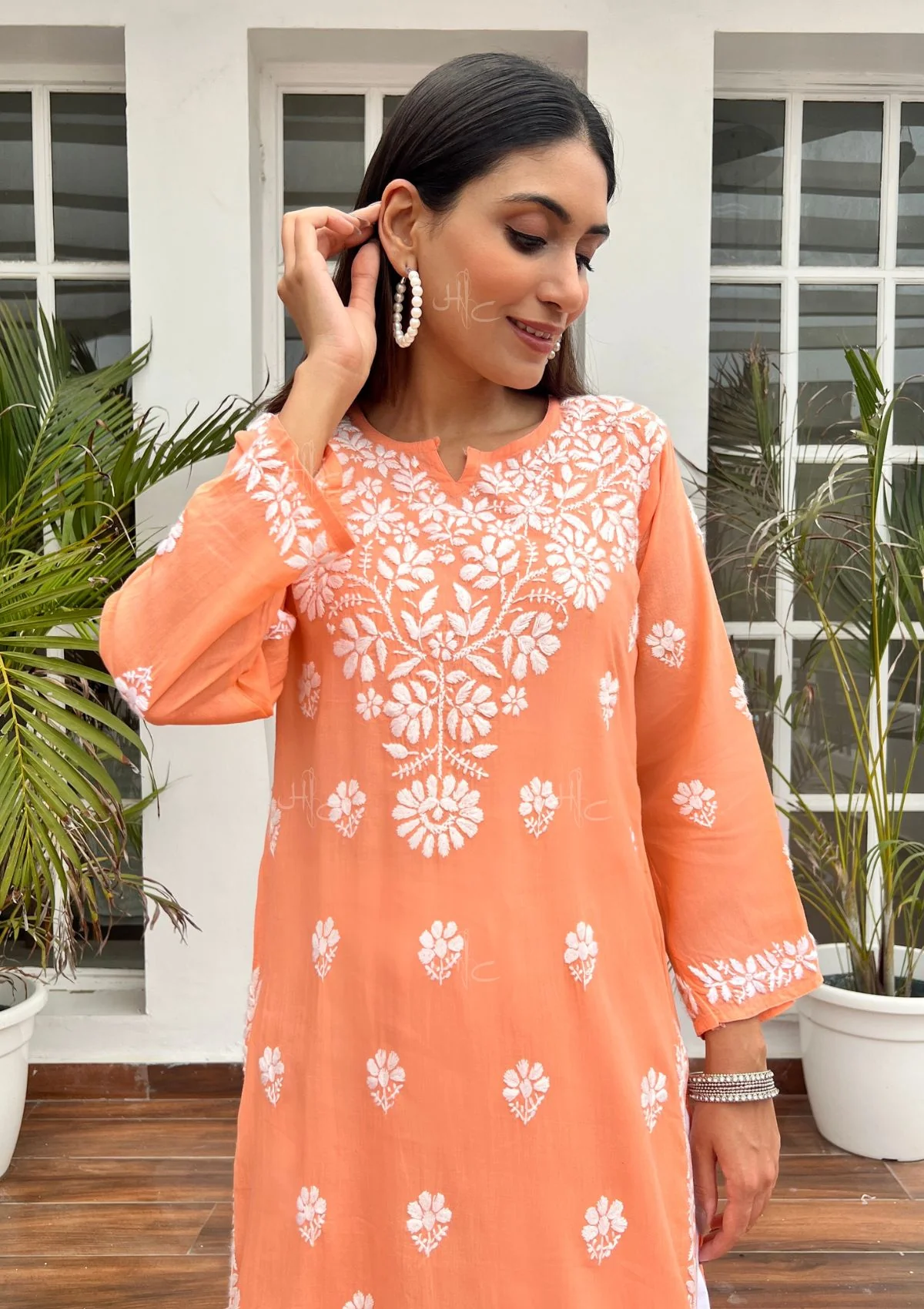 HOC Nida Chikankari Cotton Straight Kurta - Healthber