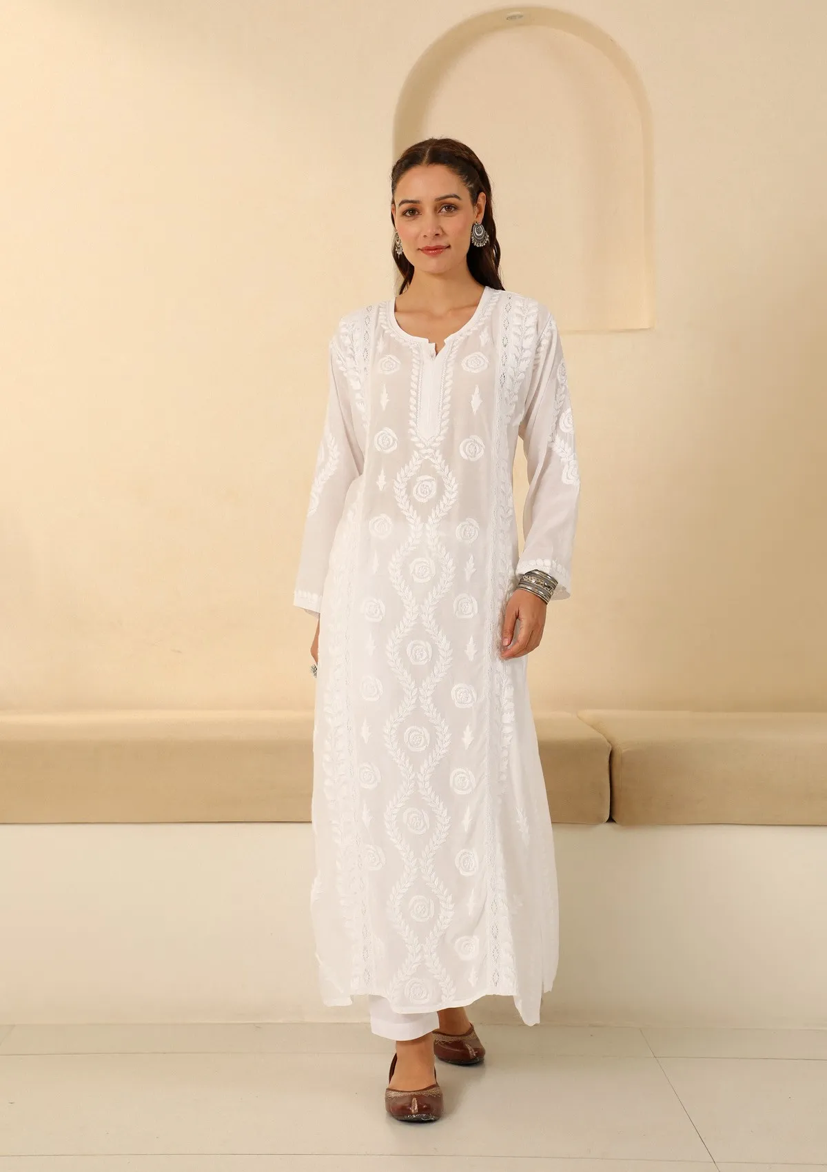 HOC Juri Chikankari Muslin Straight Kurta - Healthber