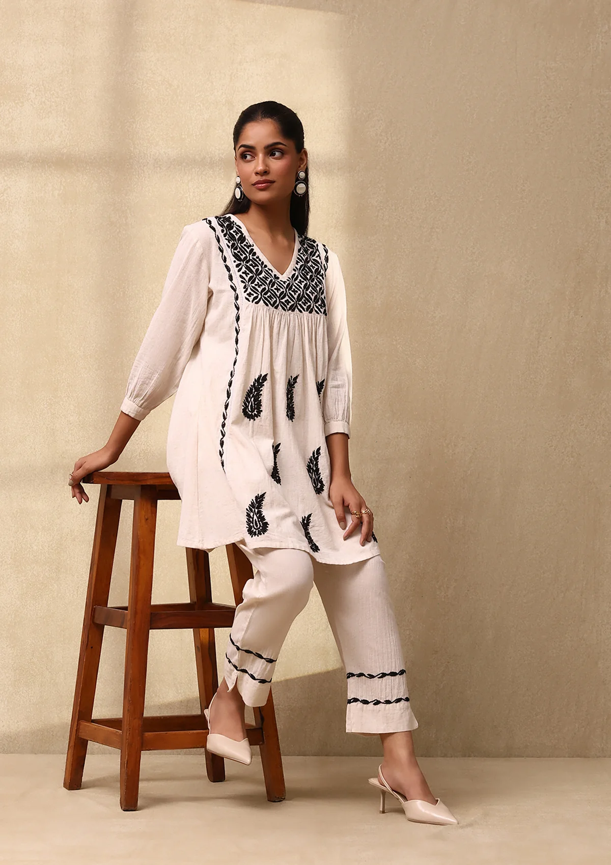 HOC Cotton Linen Blend Chikankari Solid Women's 2 PC Co-ord Set - Off White - Healthber