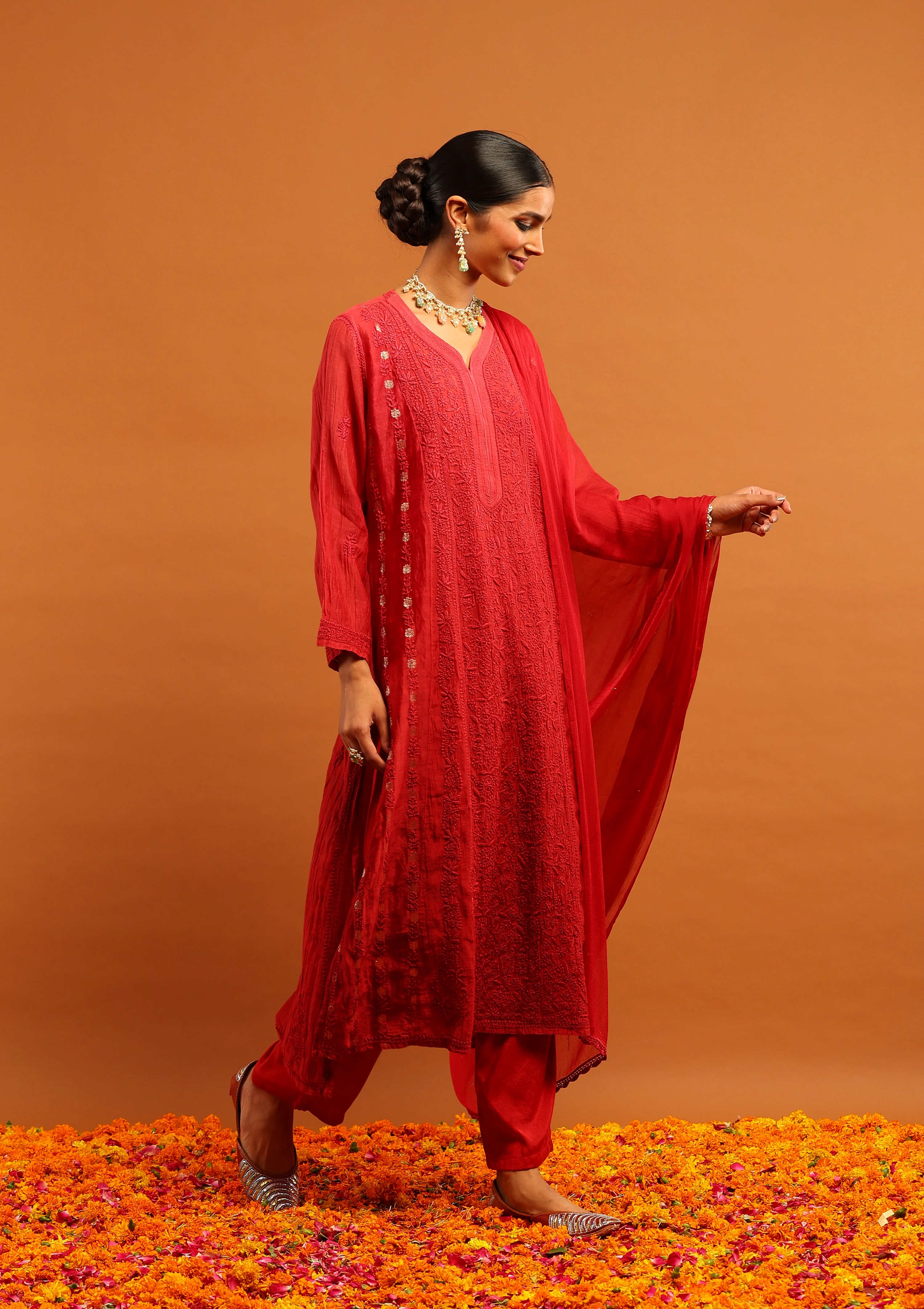 HOC Banarasi Mul Chanderi Chikankari Solid Women's 4 PC Straight Kurta Set - Red - Healthber