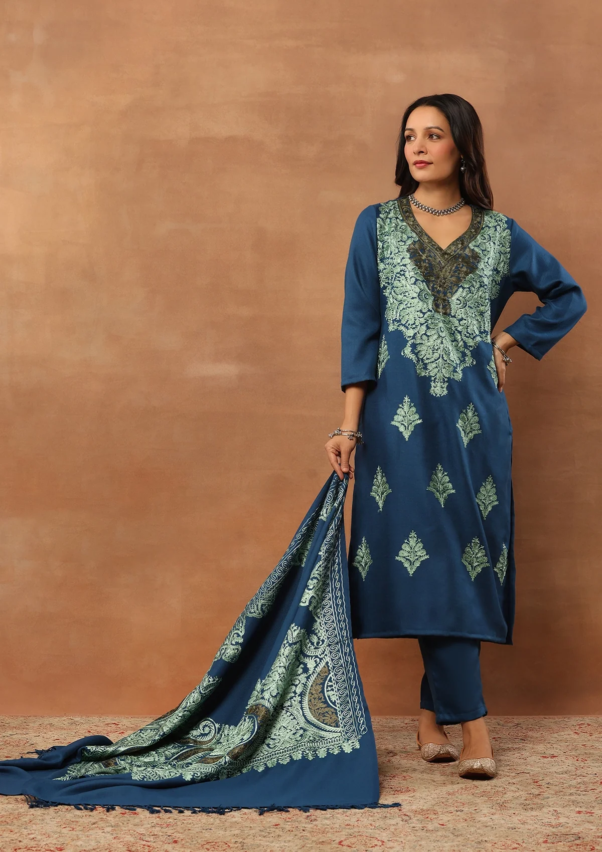 HOC Aari Woollen Straight Kurta Set with Dupatta-Blue - Healthber