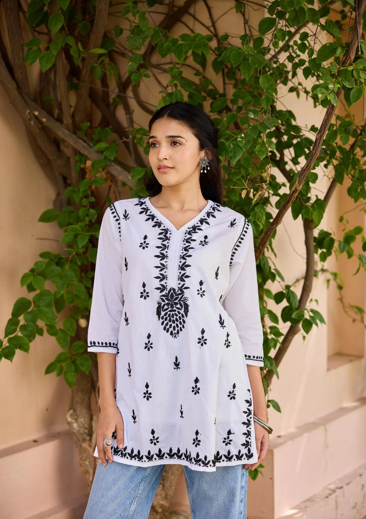 Cotton Chikankari Solid Women's Short Kurta - White - Healthber