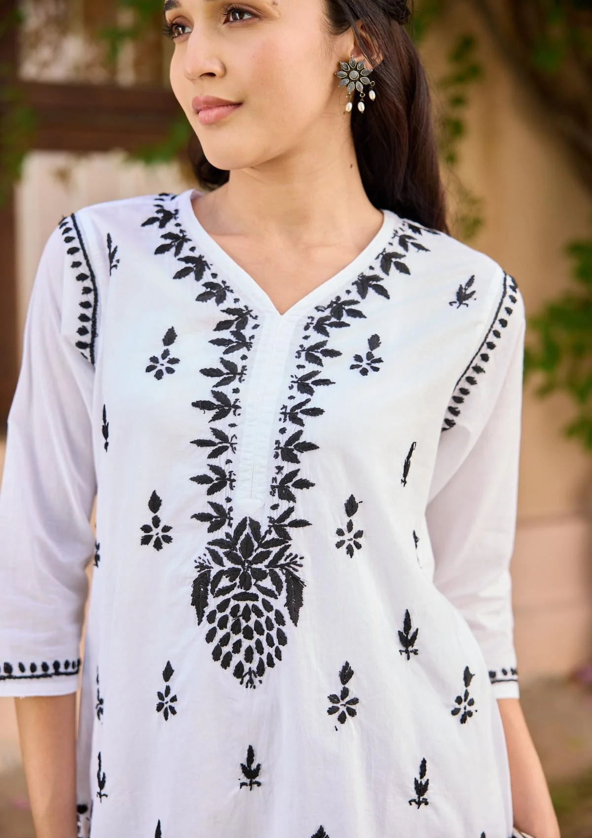 Cotton Chikankari Solid Women's Short Kurta - White - Healthber