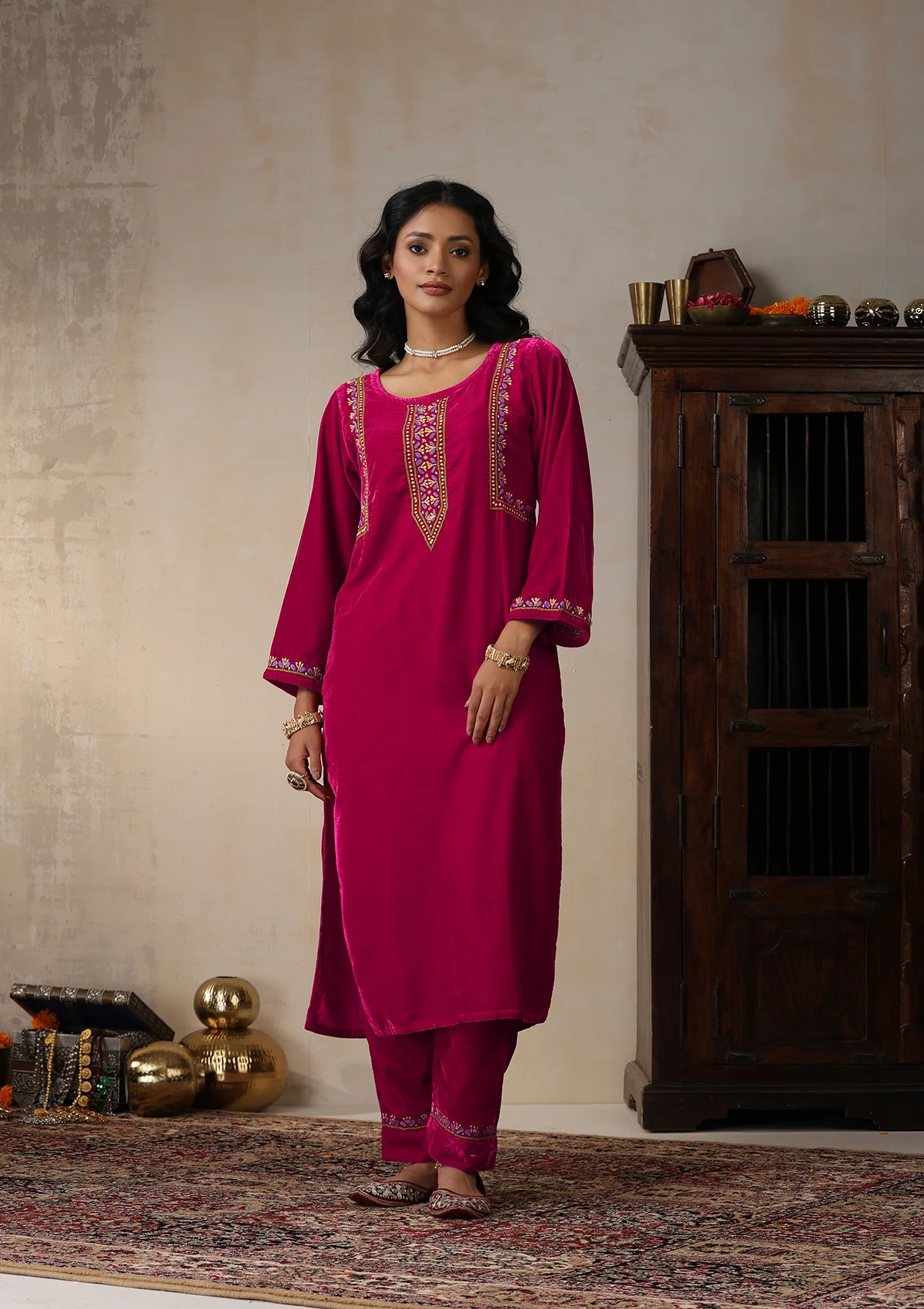 HOC Velvet Chikankari Solid Women's 2 PC Long Kurta Set - Pink - Healthber