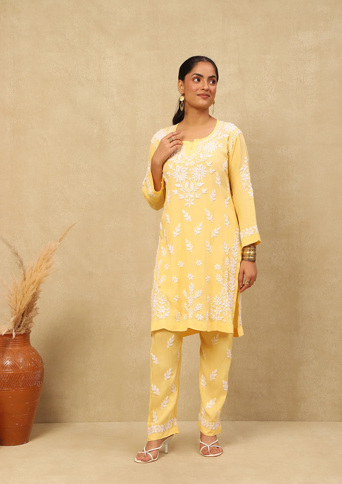 HOC Bushra Chikankari Modal Straight Kurta Set - Healthber