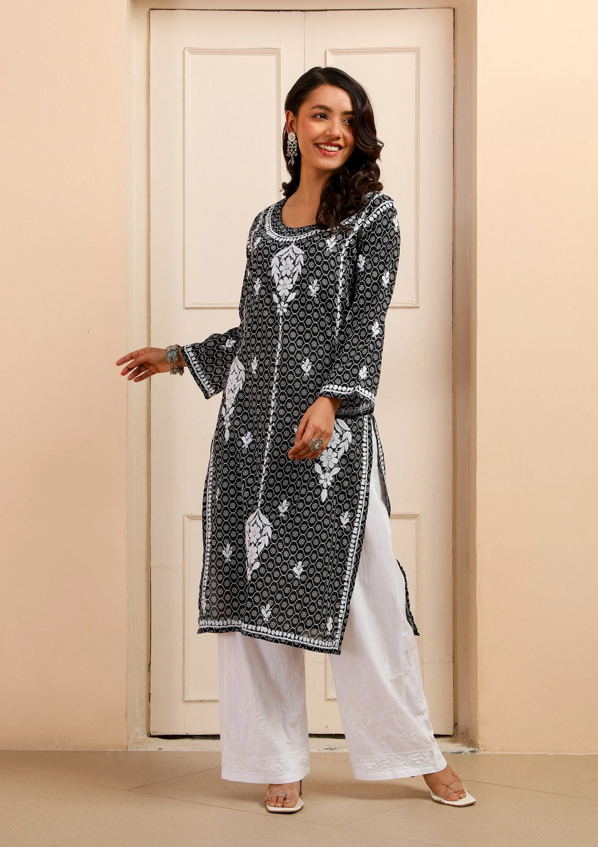 HOC Mulmul Chikankari Printed Women's Kurta - Black - Healthber