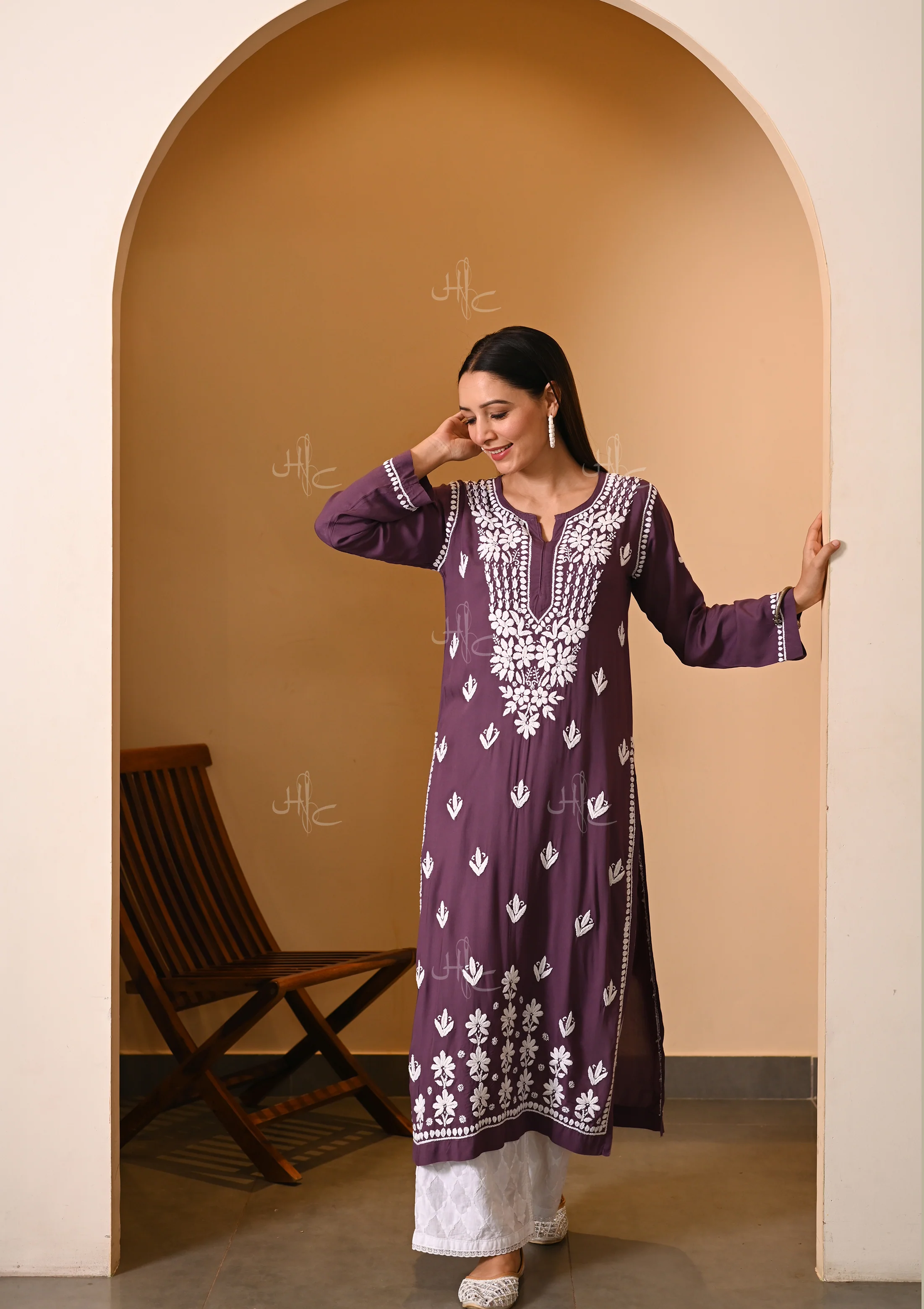 HOC Eshal Chikankari Modal Straight Kurta - Healthber