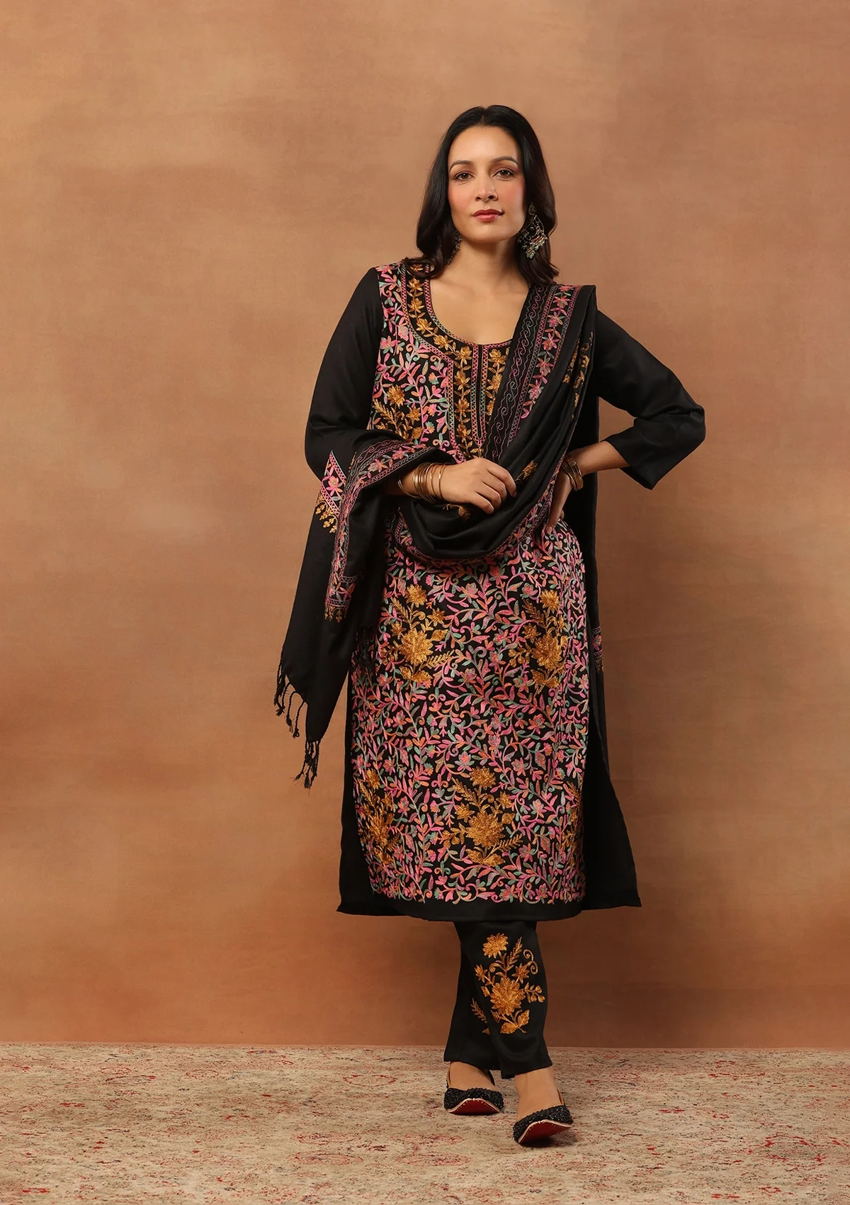 HOC Aari Woollen Straight Kurta Set with Dupatta-Black - Healthber