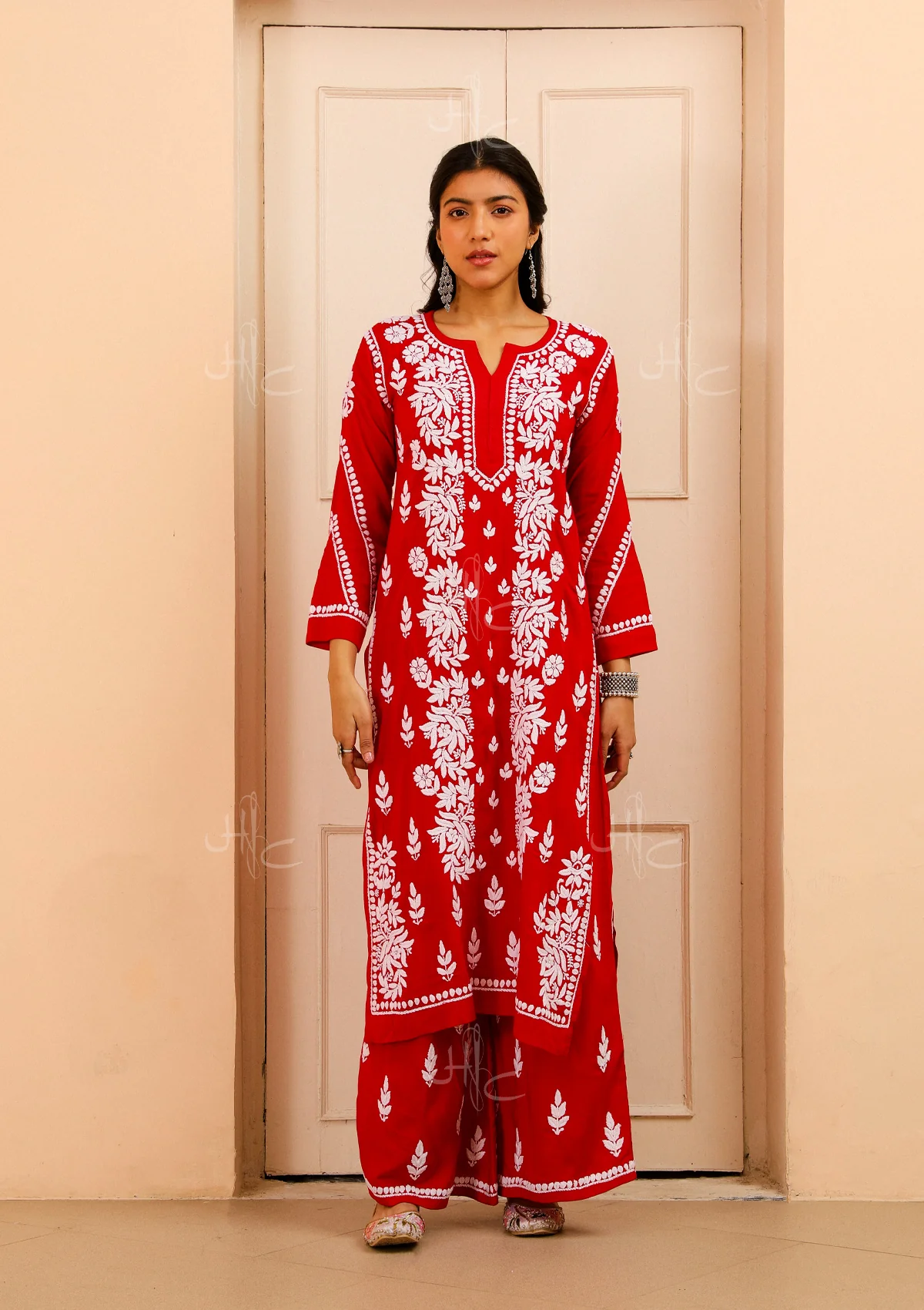 HOC Modal Chikankari Solid Women's Kurta Set - Red - Healthber