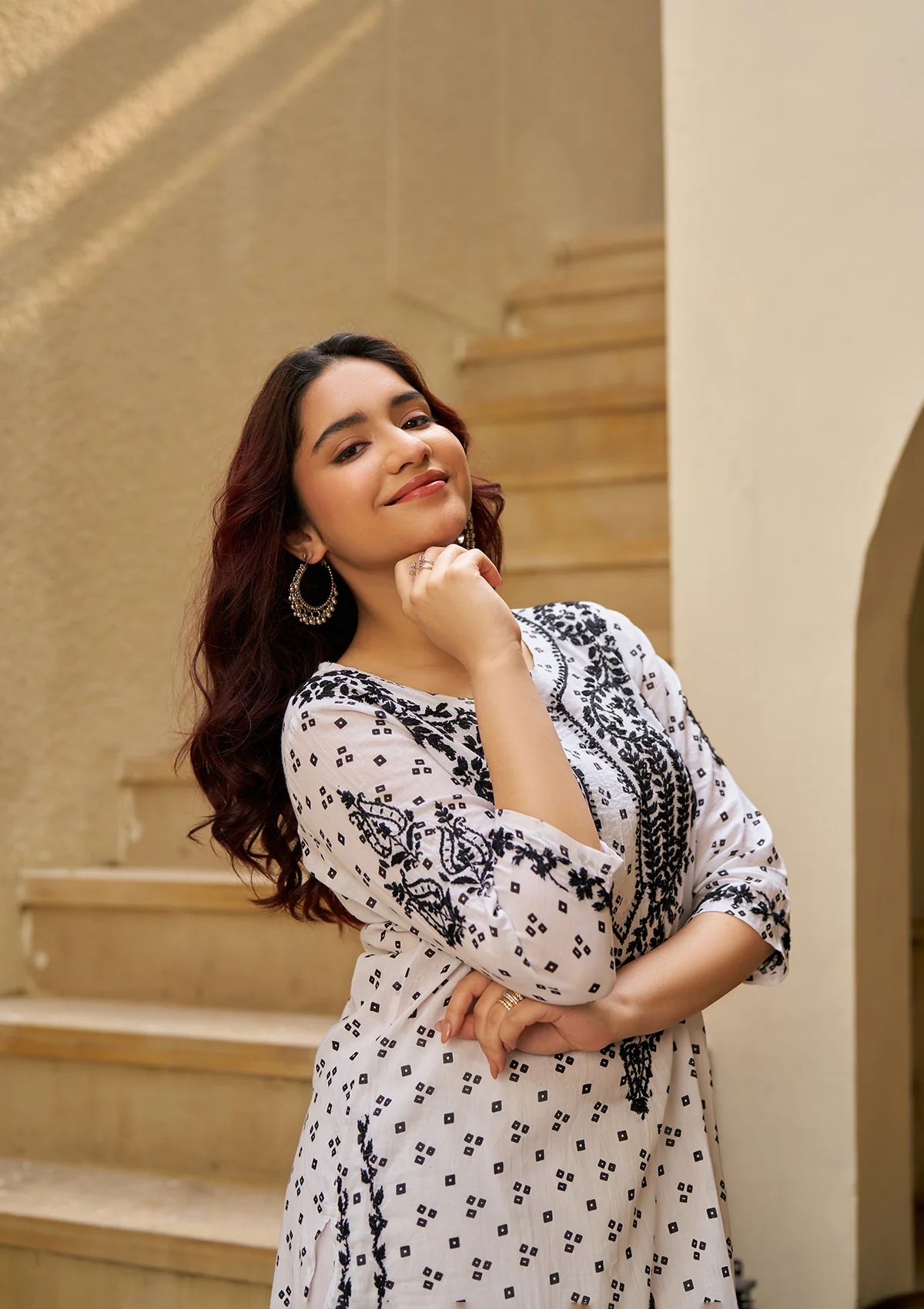 HOC Naji Chikankari Mulmul Printed Straight Kurta- White - Healthber