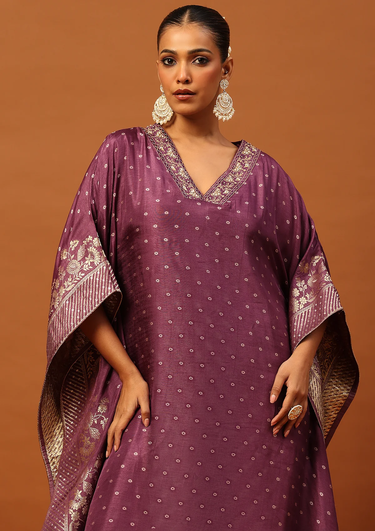 HOC Jacquard Silk Hand Embellished With Zari Women's Kaftan Set With Inner - Purple - Healthber