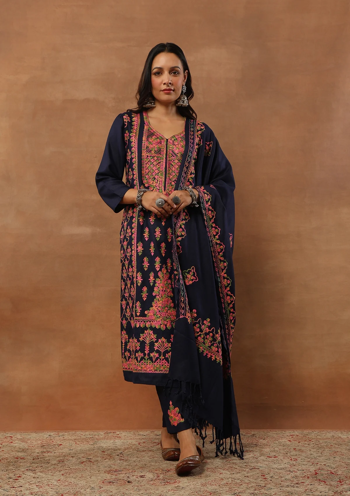 HOC Aari Woollen Straight Kurta Set with Dupatta-Blue - Healthber