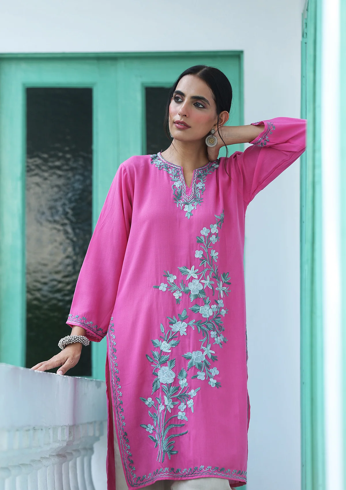 HOC Aari Embroidered Cotton Solid Women's Long Kurta - Pink - Healthber