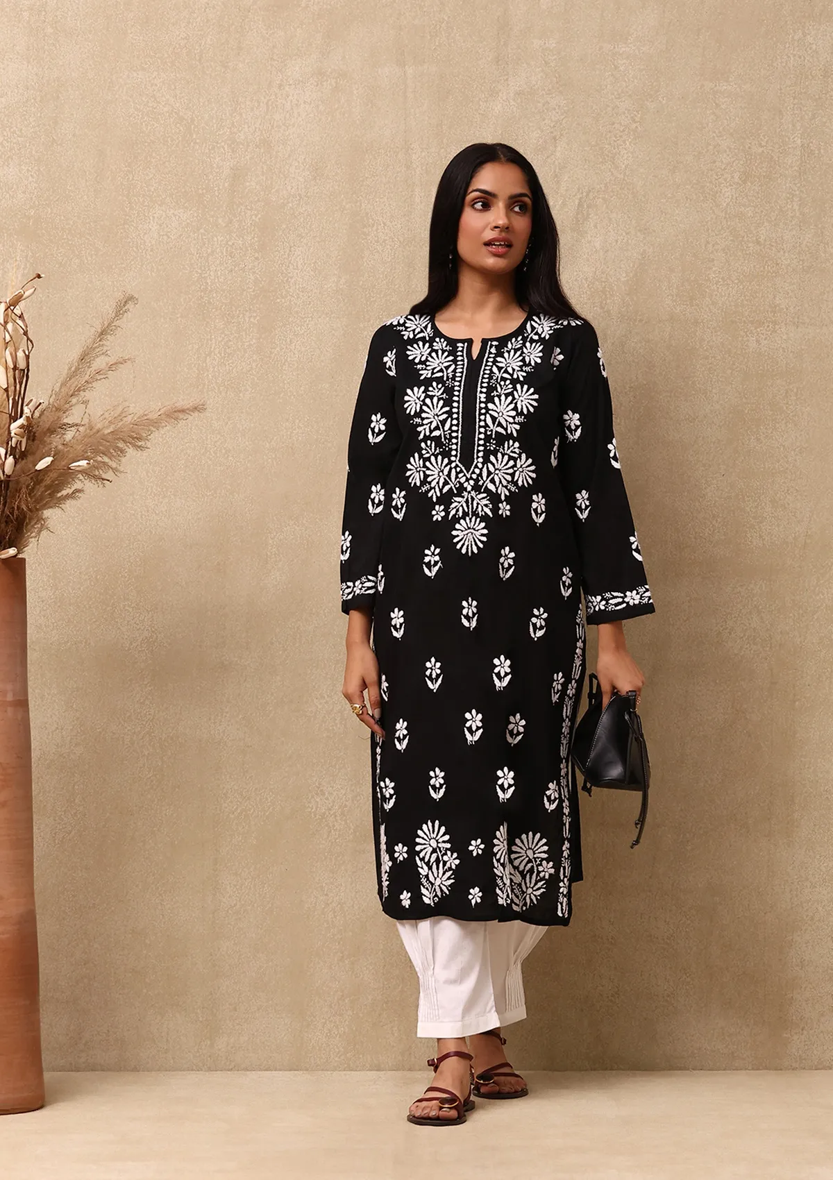 HOC Nida Chikankari Cotton Straight Kurta - Healthber