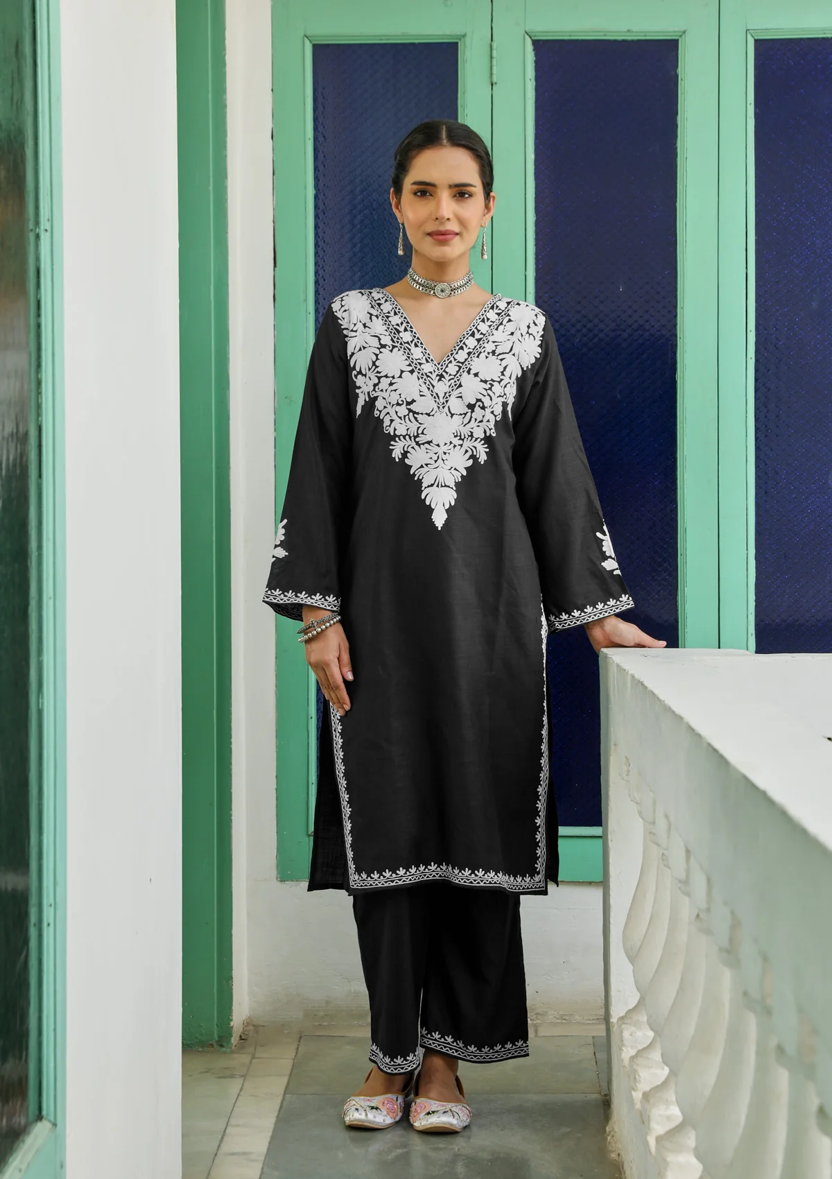 HOC Cotton Aari Embroidered Solid Women's 2 PC Long  Kurta Set -  Black - Healthber