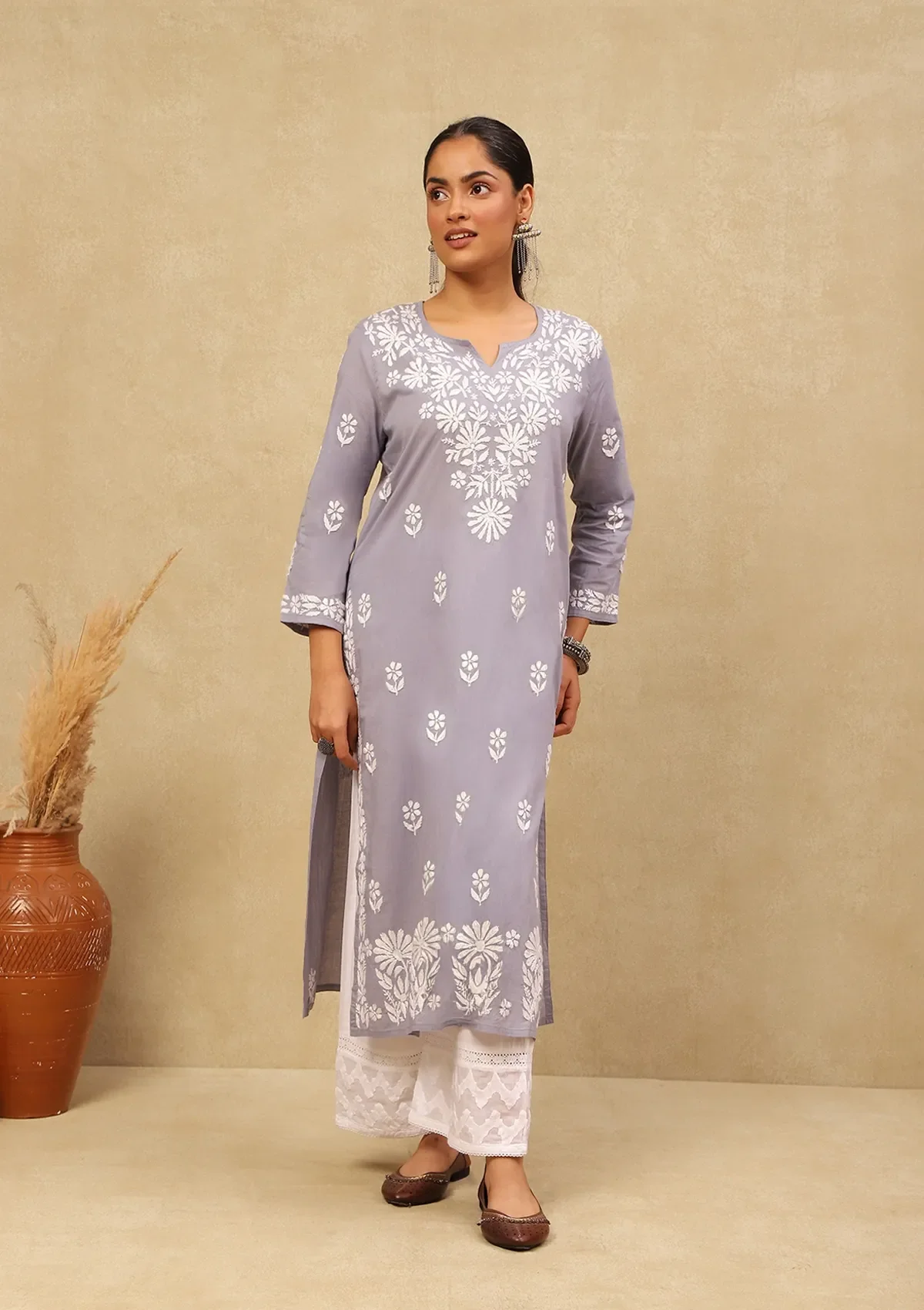 HOC Nida Chikankari Cotton Straight Kurta - Healthber