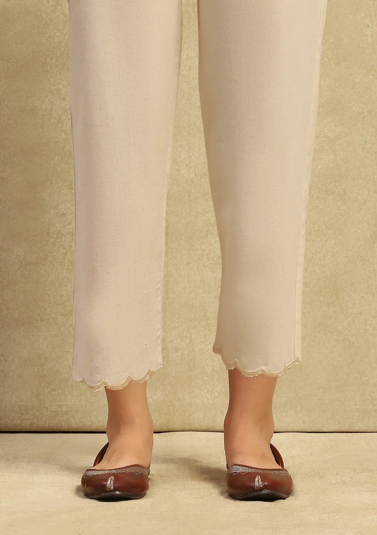 HOC Cotton Linen Blend Women's Solid Scalloped Pants - Beige - Healthber