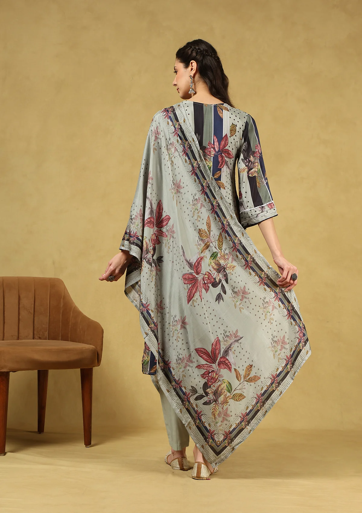 HOC Hand Embellished Muslin Printed Women's 3 PC Long Kurta Set with Dupatta - Grey - Healthber