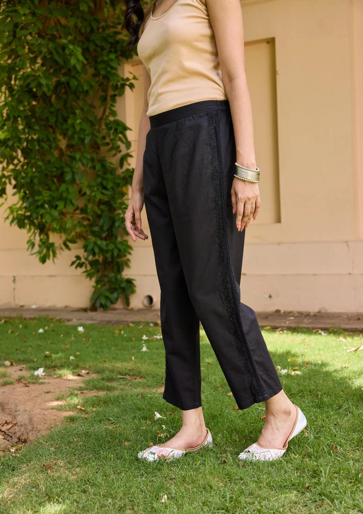 HOC Cotton Cambric Chikankari Women's Solid Pants - Black - Healthber