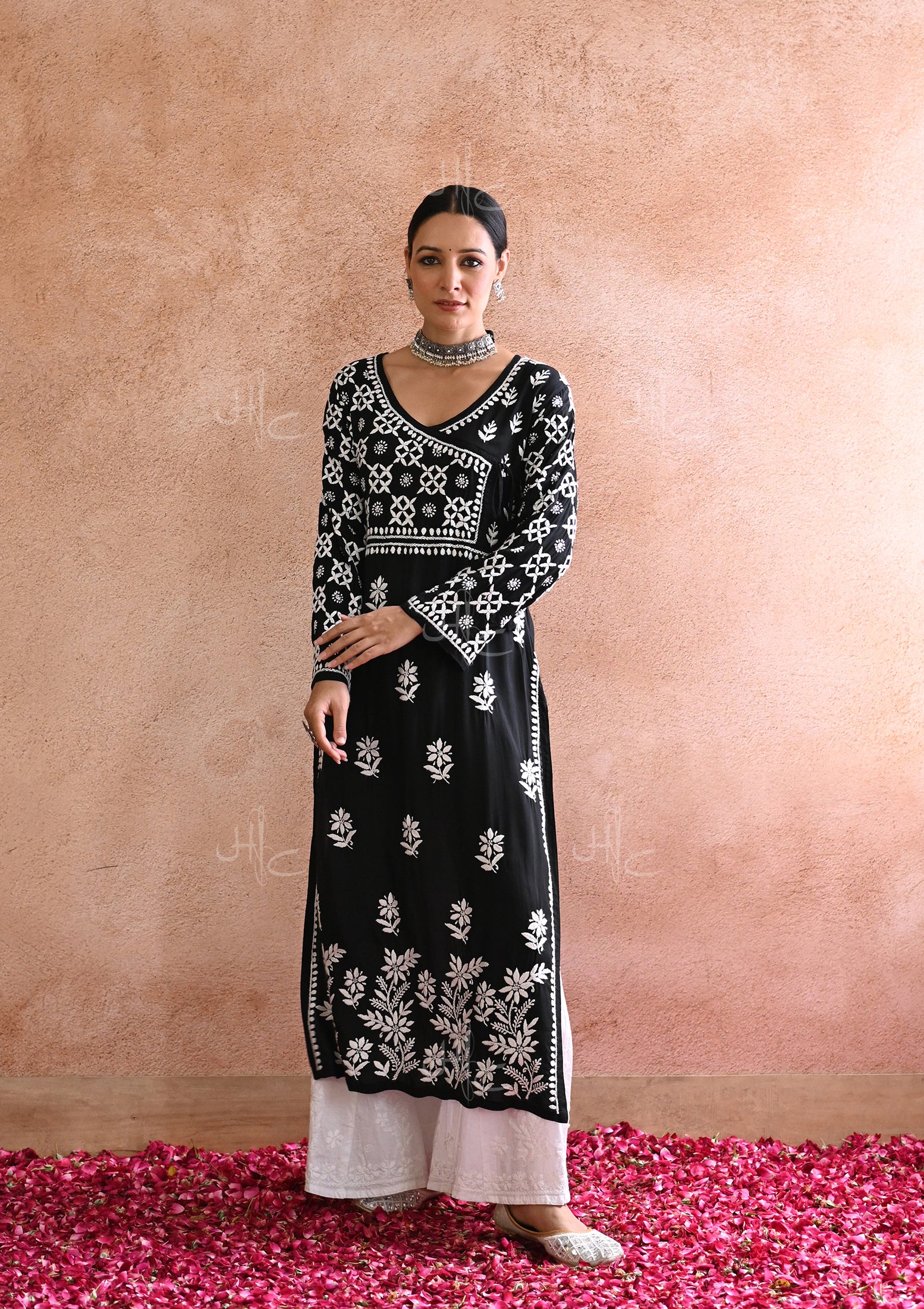 HOC Kashish Chikankari Modal Straight Kurta - Healthber