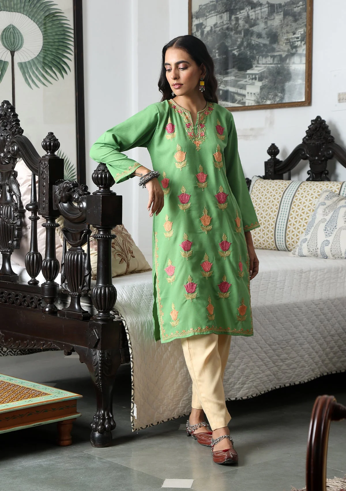 HOC Aari Embroidered Cotton Solid Women's Long Kurta - Green - Healthber