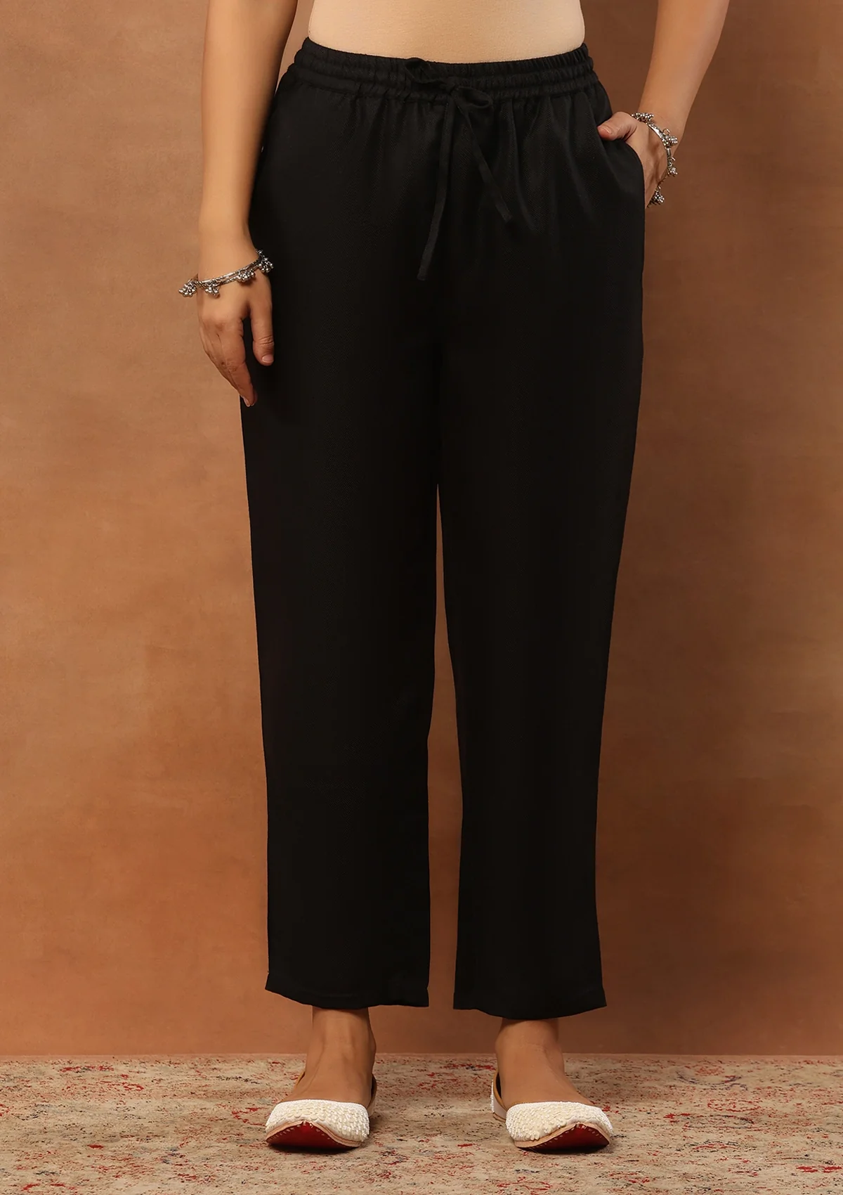 HOC Aari Woollen Straight Kurta Set with Dupatta-Black - Healthber