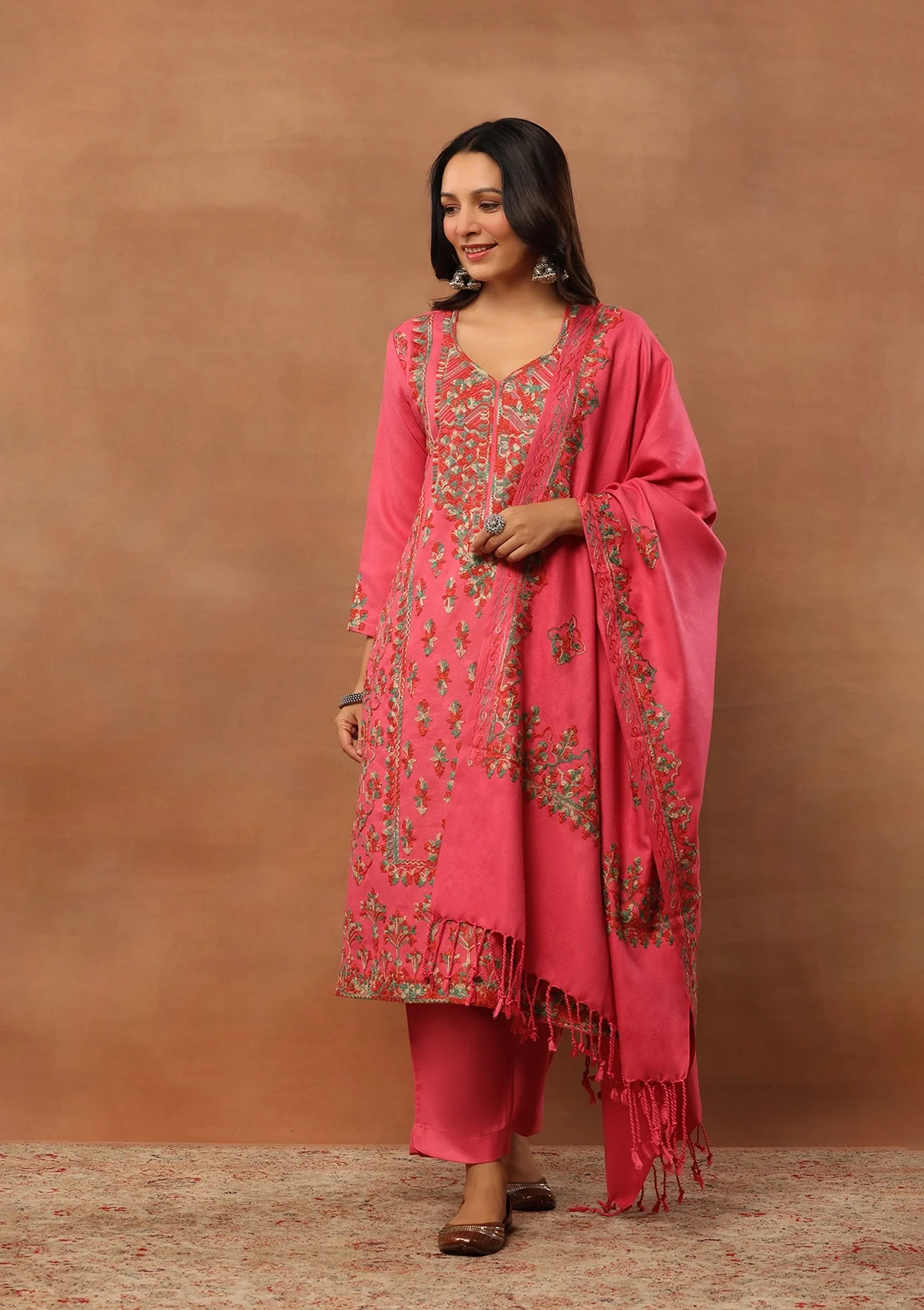 HOC Aari Woollen Straight Kurta Set with Dupatta - Healthber