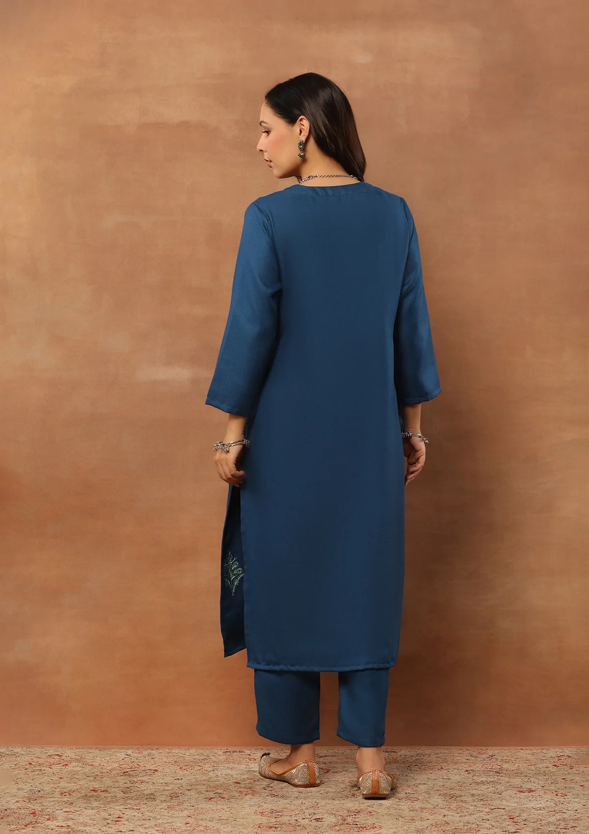 HOC Aari Woollen Straight Kurta Set with Dupatta-Blue - Healthber