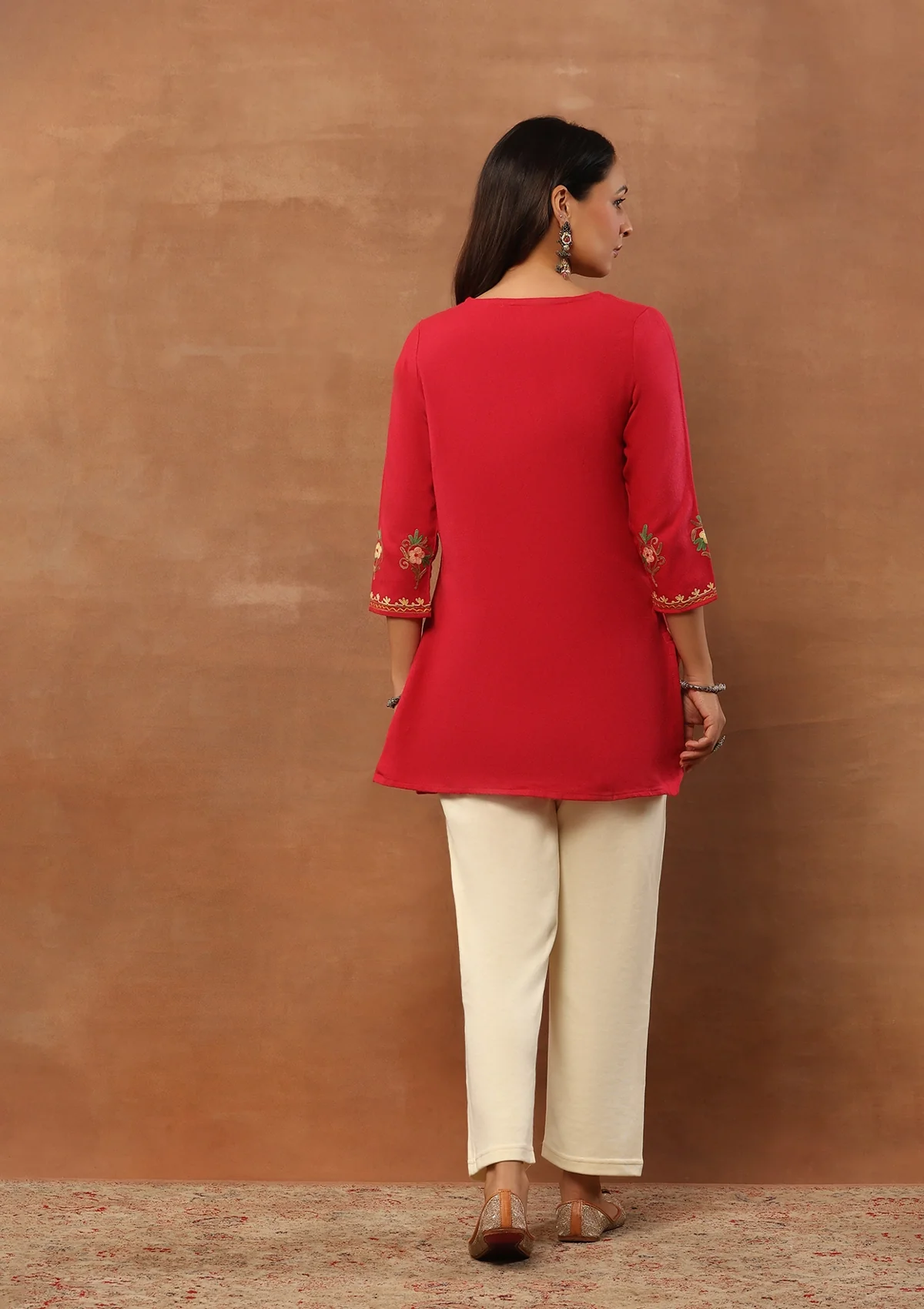 HOC Aari Embroidered Woollen Solid Women's Short Kurta - Pink - Healthber