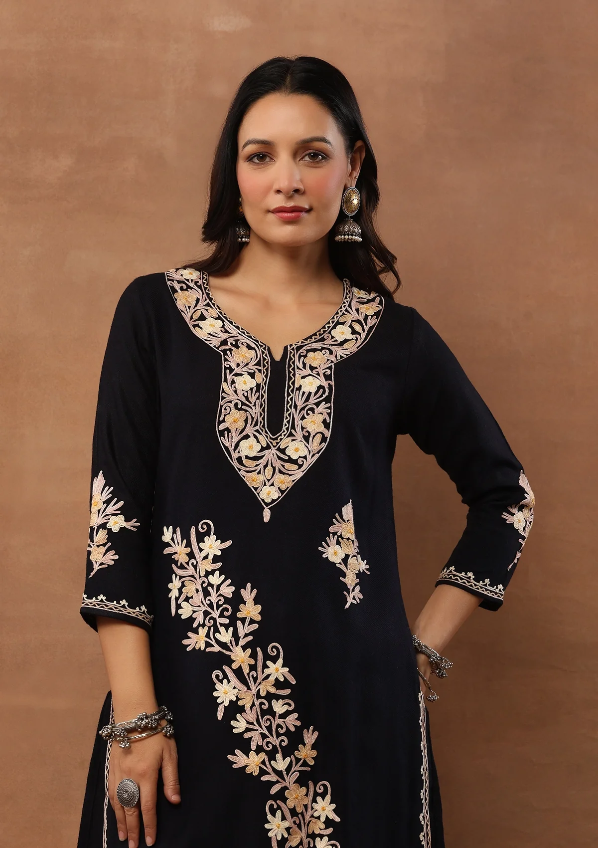 HOC Aari Embroidered Woollen Solid Women's Long Kurta - Black - Healthber
