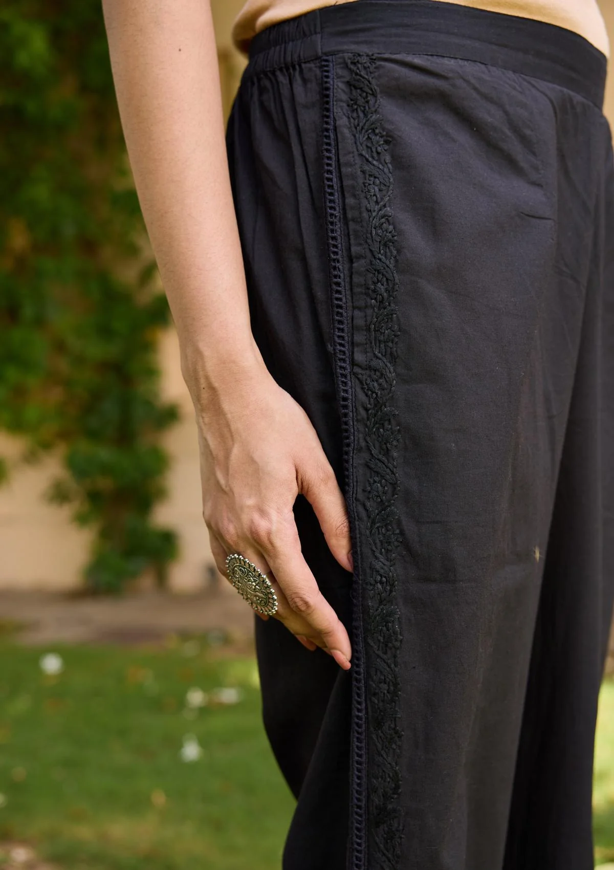 HOC Cotton Cambric Chikankari Women's Solid Pants - Black - Healthber