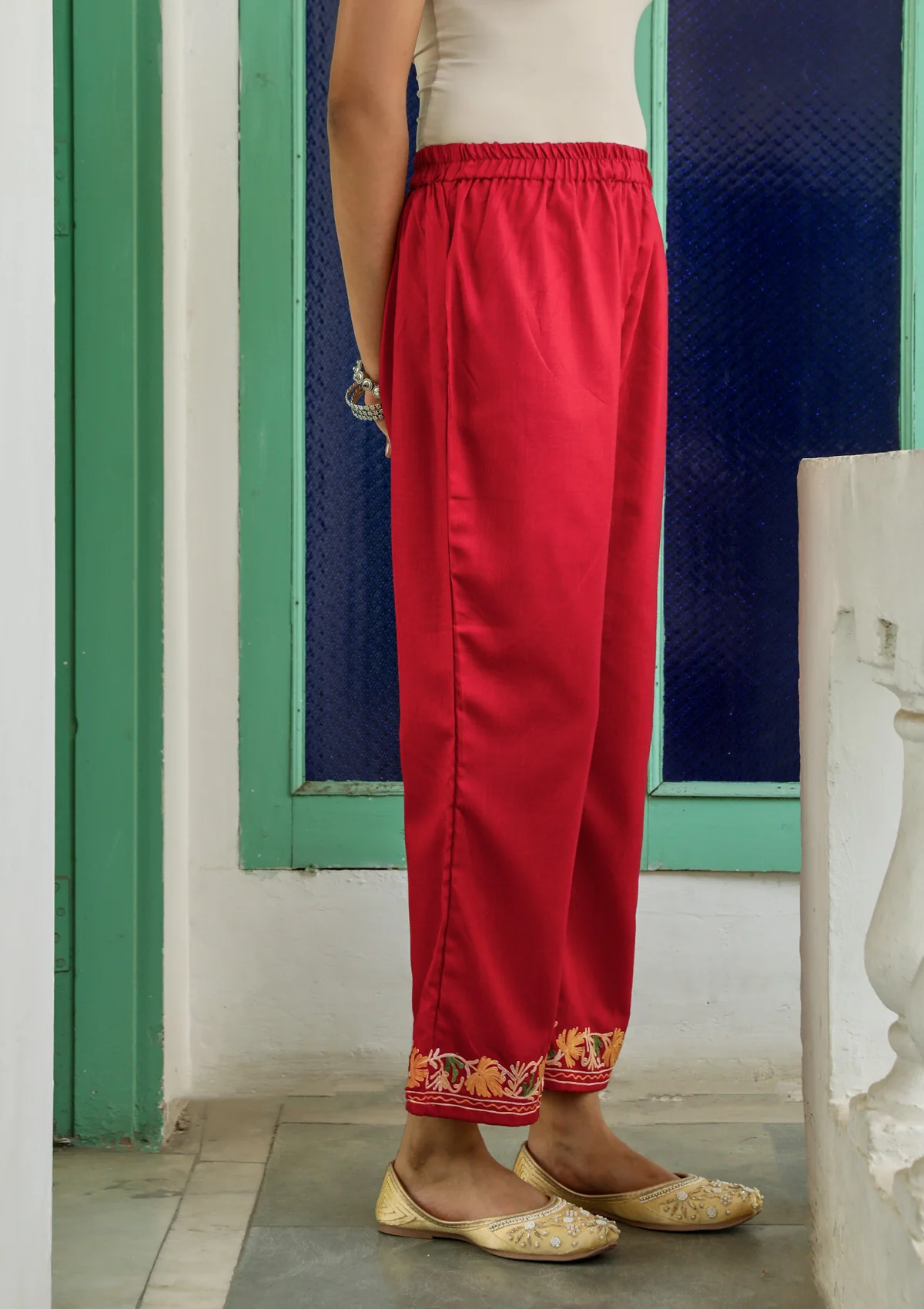 HOC Cotton Aari Embroidered Solid Women's 3 PC Long Kurta Set with Dupatta - Red - Healthber