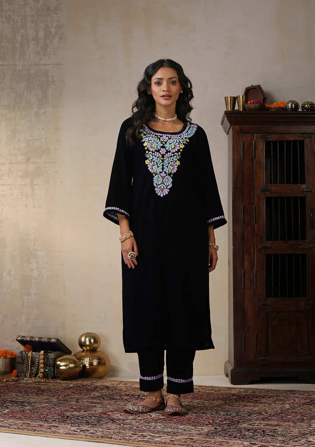 HOC Velvet Chikankari Solid Women's 2 PC Long Kurta Set - Navy Blue - Healthber