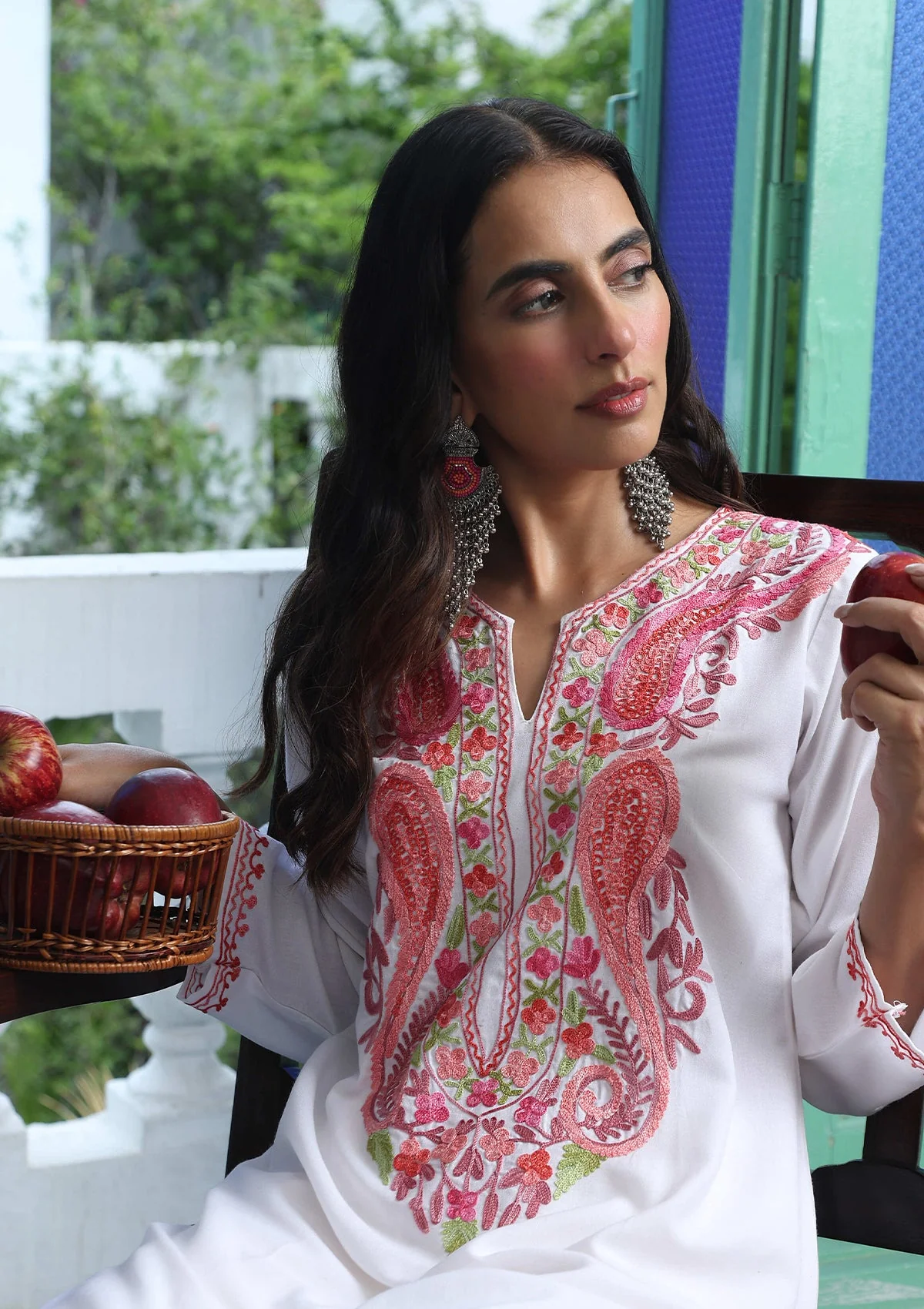 HOC Aari Embroidered Cotton Solid Women's Long Kurta - White - Healthber