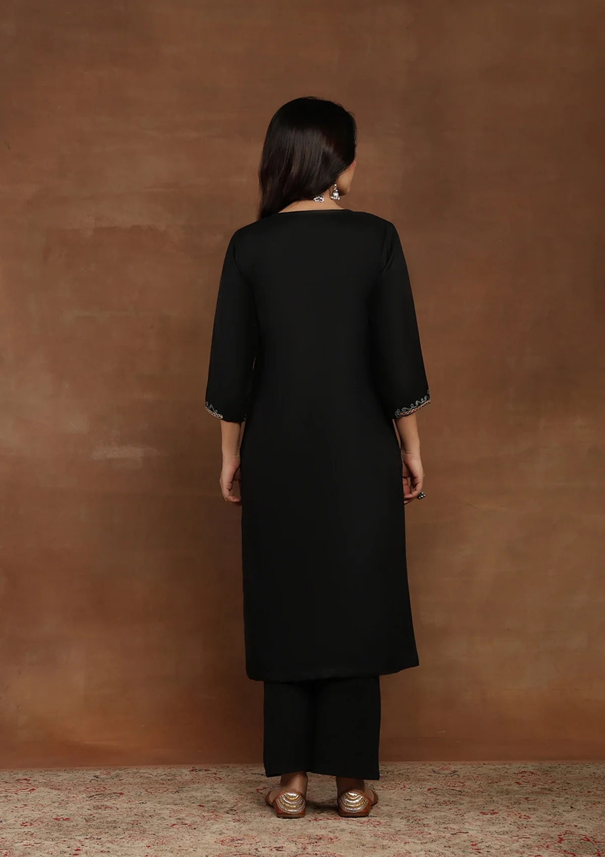 HOC Aari Woollen Straight Kurta Set - Healthber