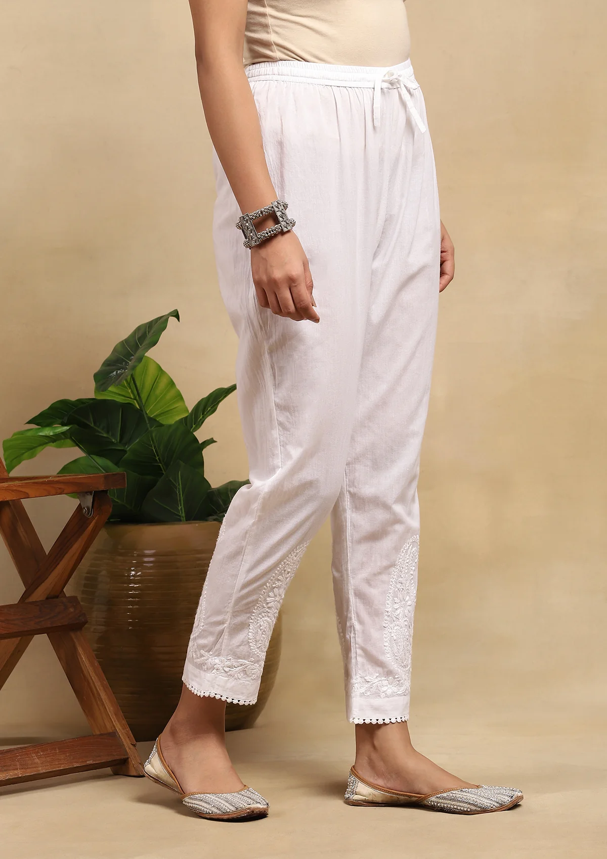HOC Cotton Chikankari Solid Women's Pants With Lace - White - Healthber